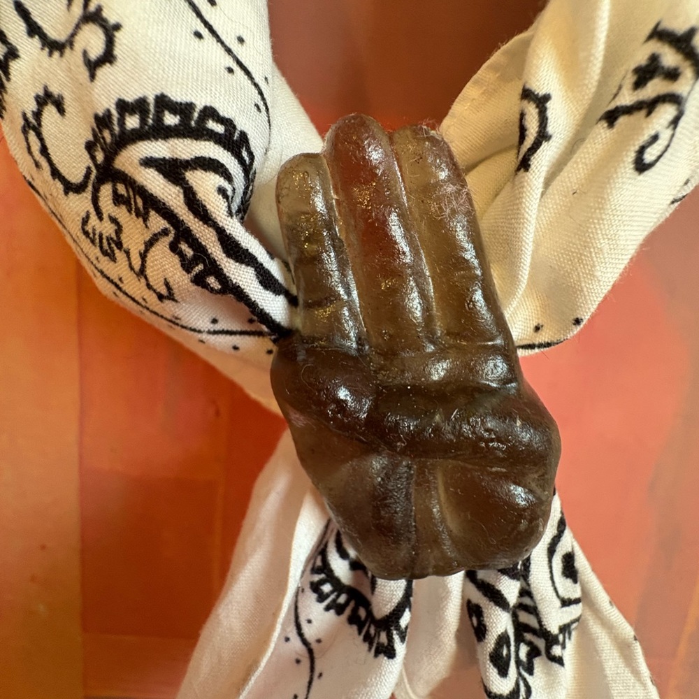 Vintage Abstract Hand Resin Scarf Slide - Picture 3 of 4